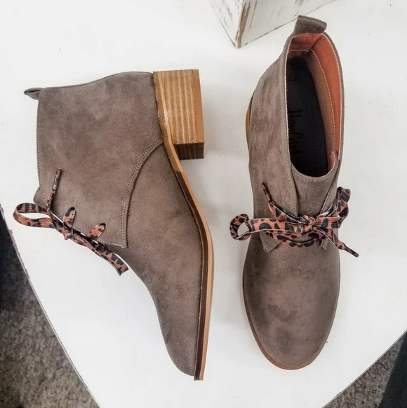 Hey Girl Corky's Totes Booties Taupe NEW Womens - Picture 2 of 4